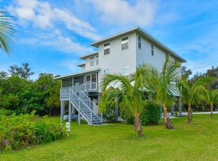 25 Horseshoe Loop Rd, Terra Ceia, FL 34250