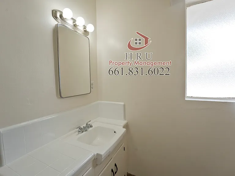 1000 Princeton Ave #1000 — Photo 7