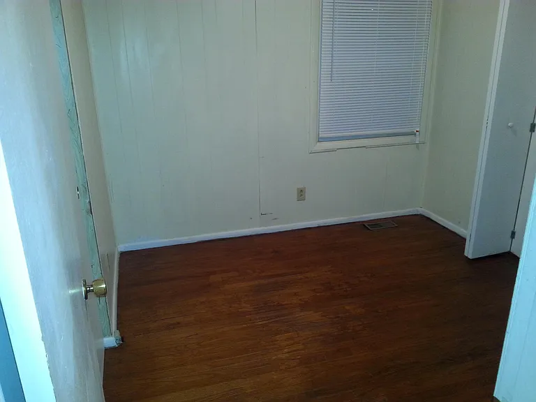 301 Desmond Dr — Photo 8