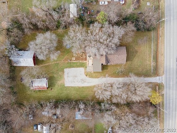 5th image of 22900 E 71st St