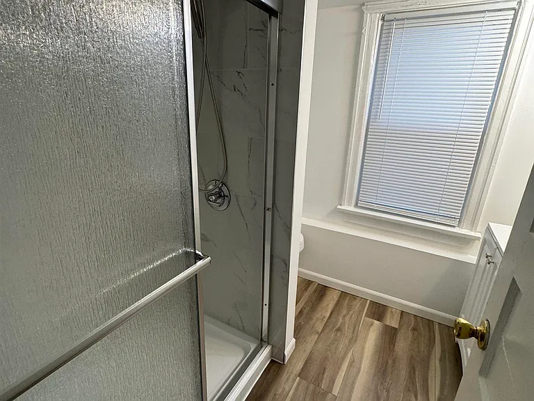 114 N Harvard Ave #1 — Photo 8