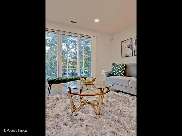121 Commons Ct — Photo 33