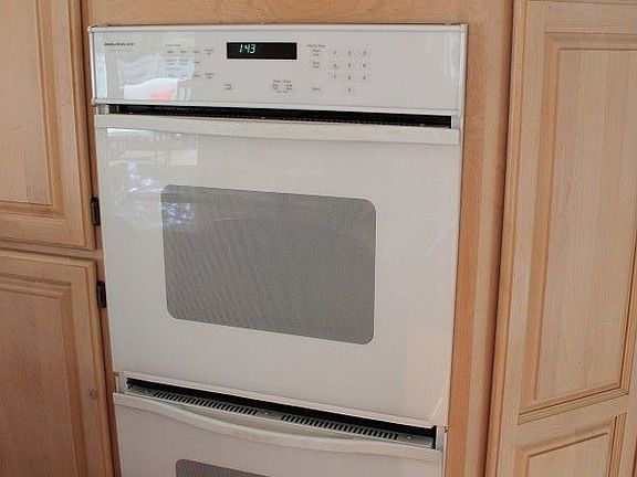 5th image of 4407 S Julia St