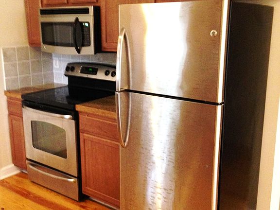 3rd image of 523 N 40th St