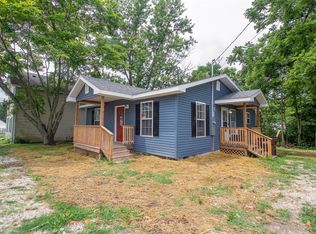 403 Trigg St, Millersburg, KY 40348
