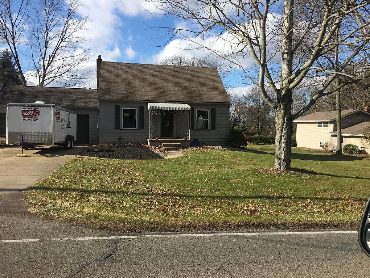 491 Howland Wilson Rd NE photo 1