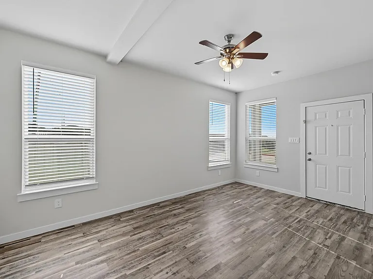 3413 Valley Vista Dr — Photo 5