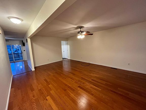 2nd image of 220 Bitterwood Dr