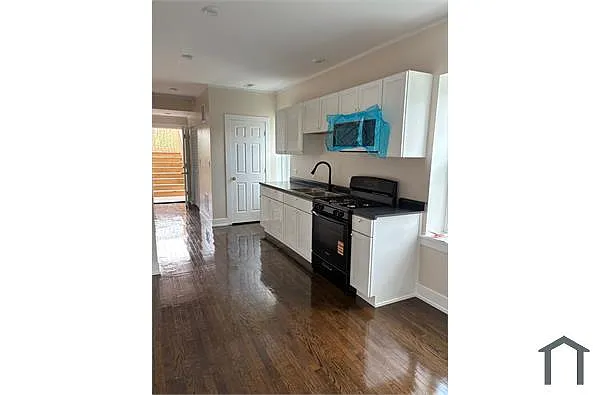 Building Photo - 3523 W Carroll Ave #2