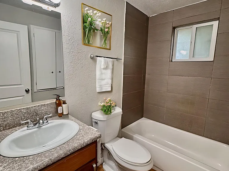 285 S Jay Street — Photo 10
