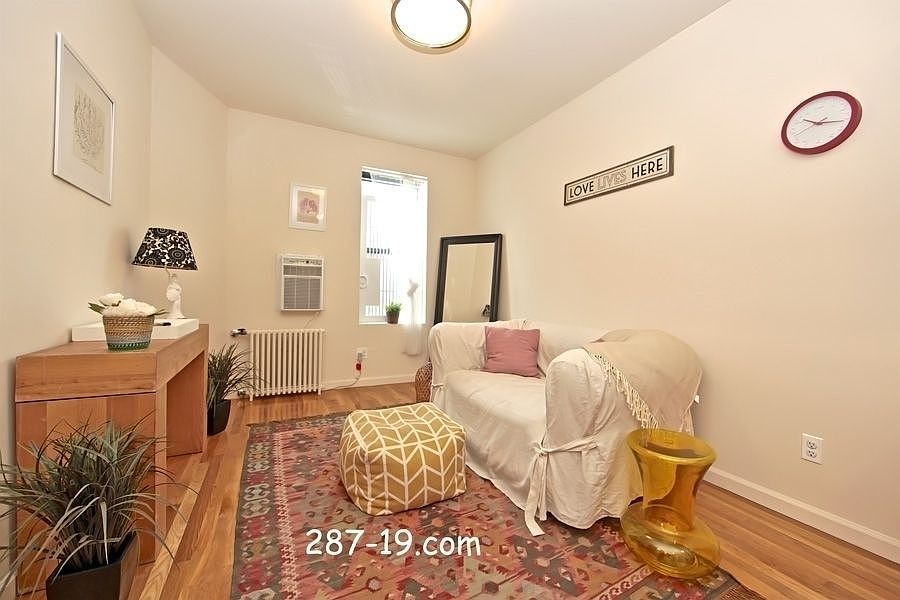 2nd image of 287 19th St APT 3F
