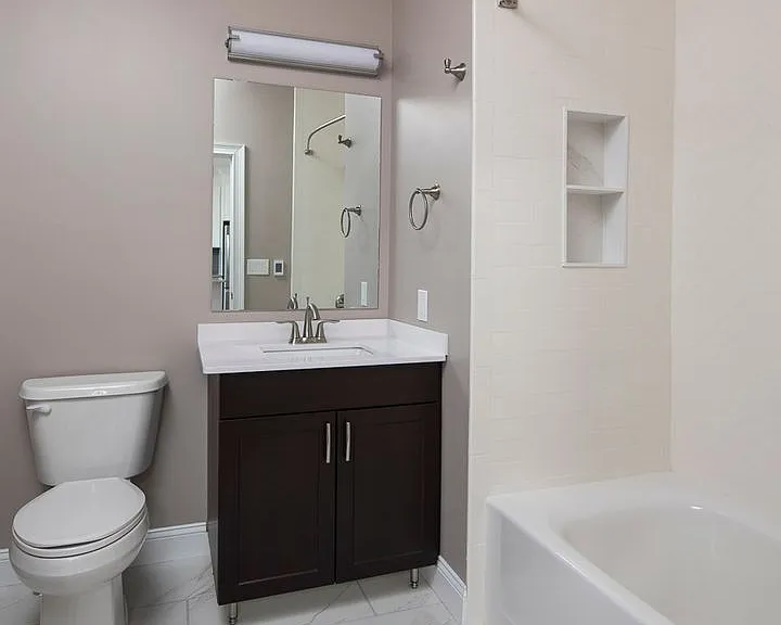 121 N Washington Ave — Photo 11