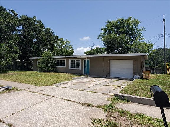 2nd image of 123 N De Leon Ave
