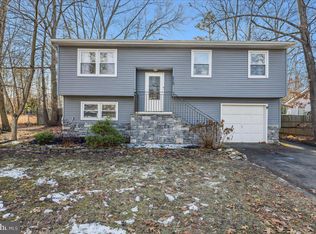 212 Florida Trl, Browns Mills, NJ 08015