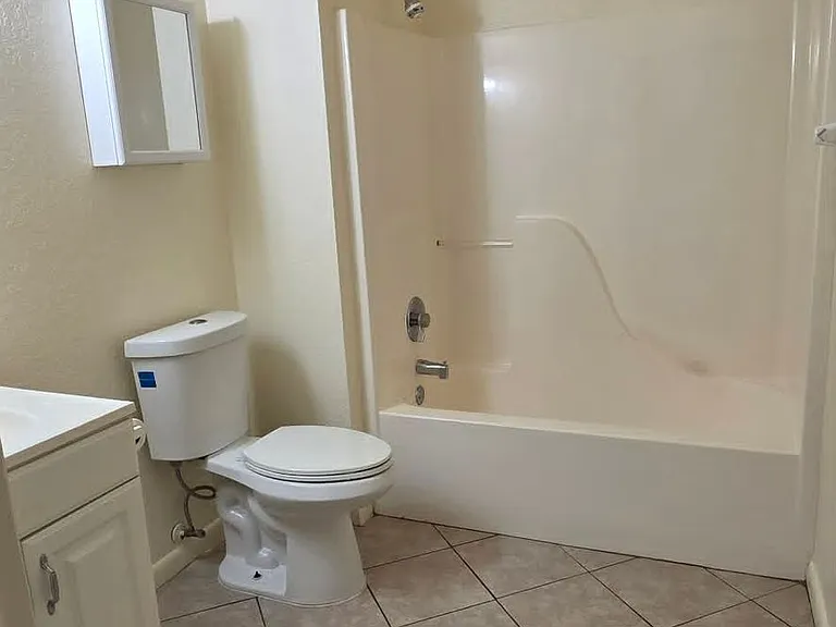 8325 Omaha Cir — Photo 8