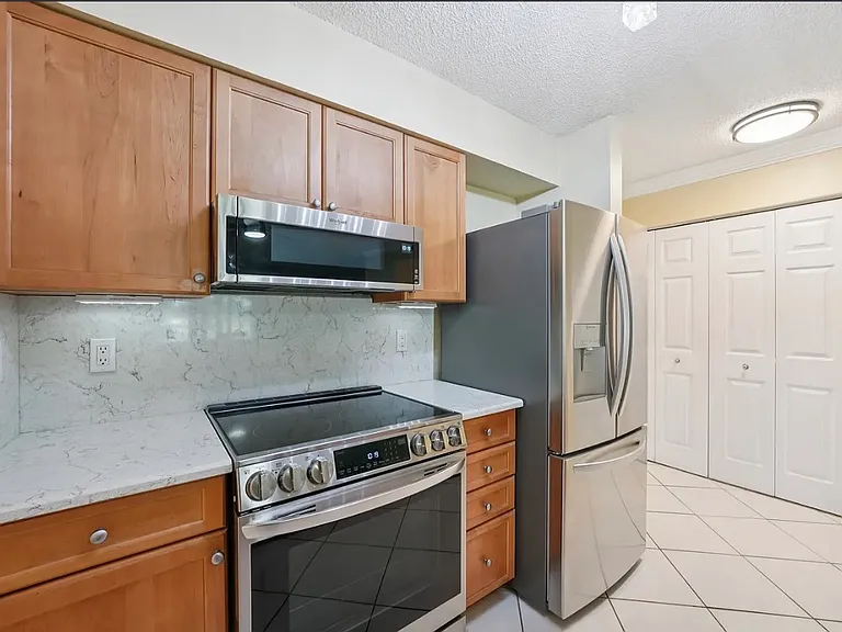 2400 Feather Sound Dr #415 — Photo 7