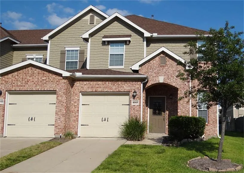 8007 Montague Manor Ln