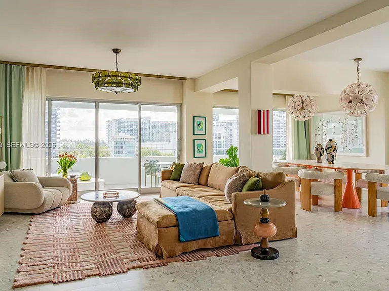 16 Island Ave #6B — Photo 1
