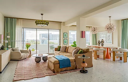 16 Island Ave #6B Photo 1