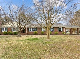 307 Ridgeland Dr, Smithfield, VA 23430
