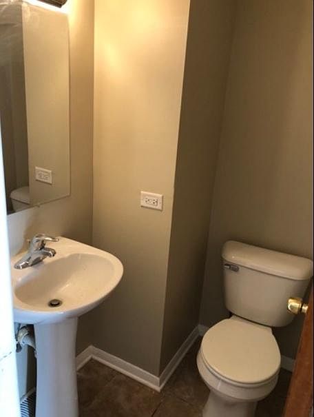 1st image of 934 E 161st Pl #House