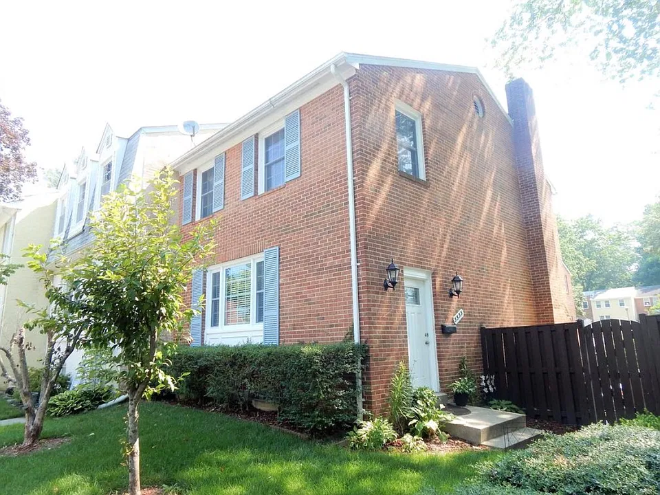 3333 Webley Ct