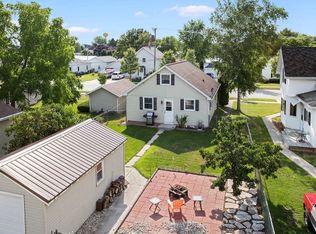 1204 6th St, Algoma, WI 54201