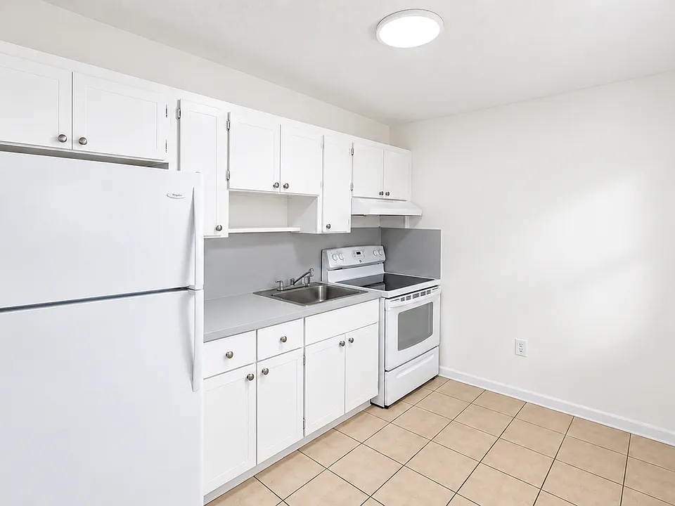 Danielle Apartments