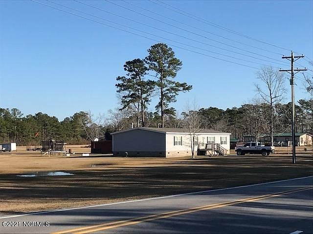 2nd image of 690 Holly Ridge Rd