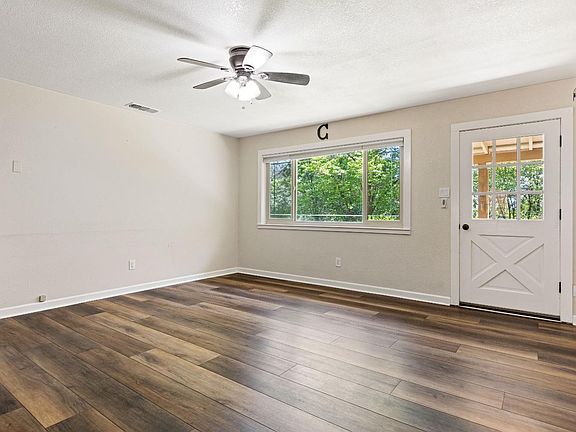 5th image of 855 Whispering Pines Rd