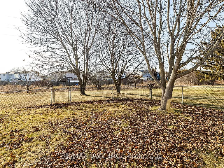 125 Peacock Blvd — Photo 26