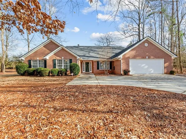 1235 Overland Park Dr, Braselton, GA 30517