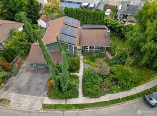 1704 Whitman Ave NE, Renton, WA 98059