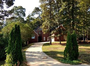 74 Oak Mountain Rd, Millbrook, AL 36054