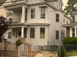 352 20th Ave, Paterson, NJ 07513