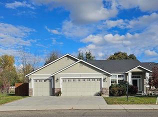 1158 N Biltmore Ave, Meridian, ID 83642