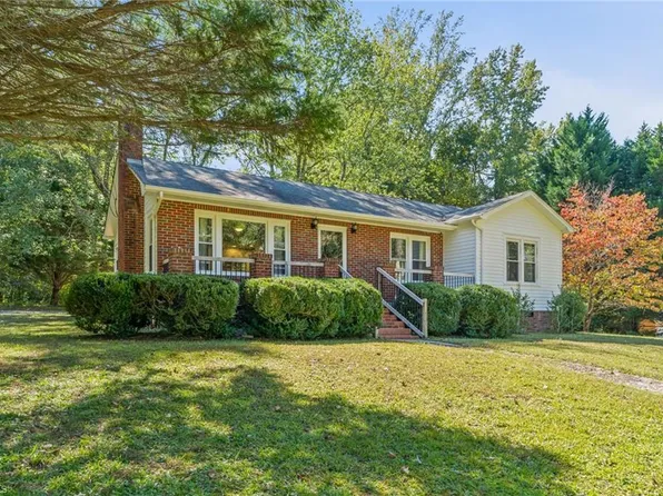 953 State Highway 22 N, Ramseur, NC 27316