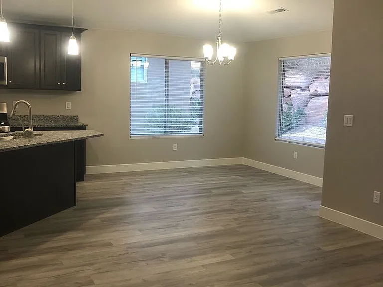 2261 S Tonaquint Dr #49 — Photo 35