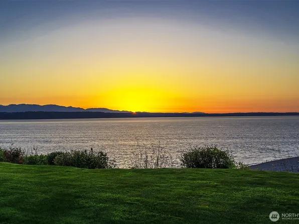 31 Pine Street #105, Edmonds, WA 98020