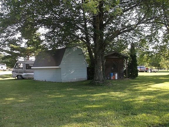 5th image of 13554 W Parker St