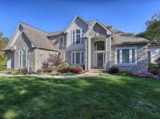 6 Apple Hill Dr, Lititz, PA 17543