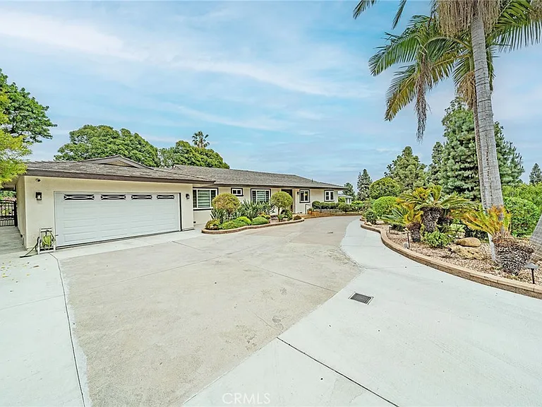 2220 Jose Way — Photo 36