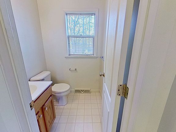 3rd image of 231 Craigdan Dr