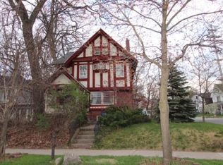 1200 Lake Dr SE #1, Grand Rapids, MI 49506