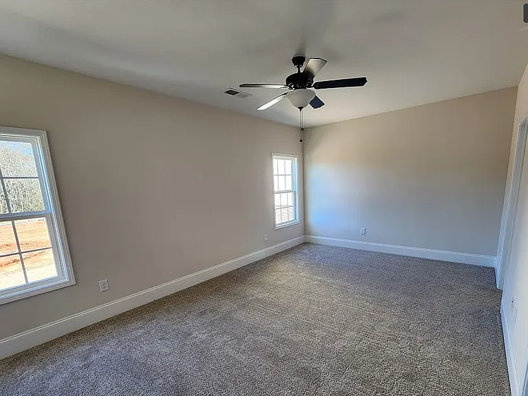 1740 Willow Creek Dr — Photo 15