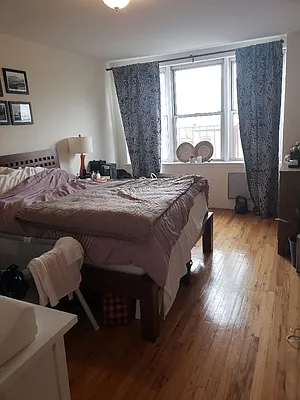 Rented by Smart NY Realty LLC | media 12