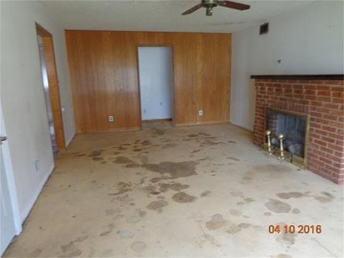 5th image of 719 Grant St