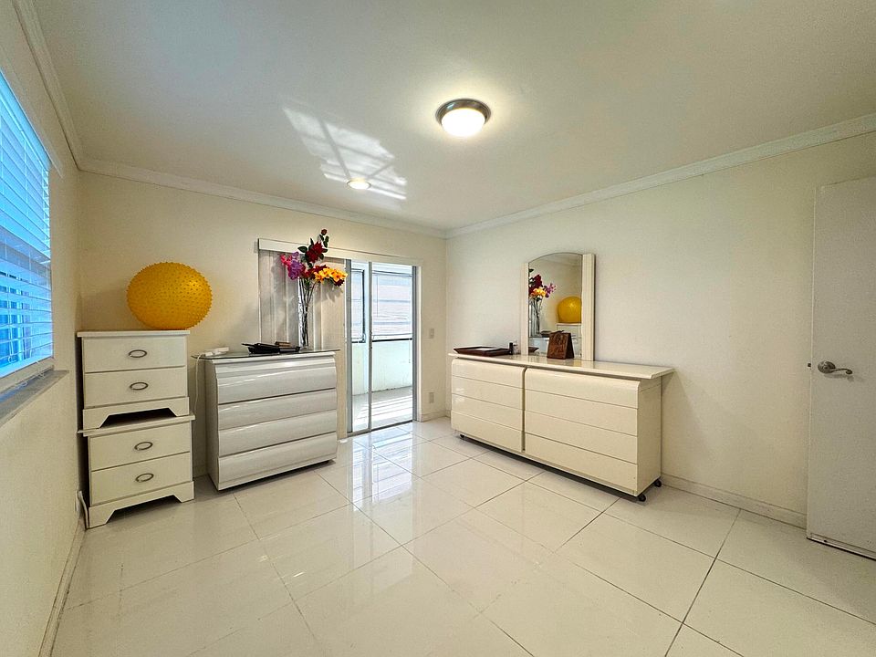 1st image of 172 Waterford Way #172