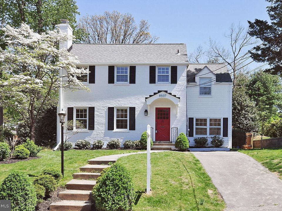 1st image of 8507 Rosewood Dr