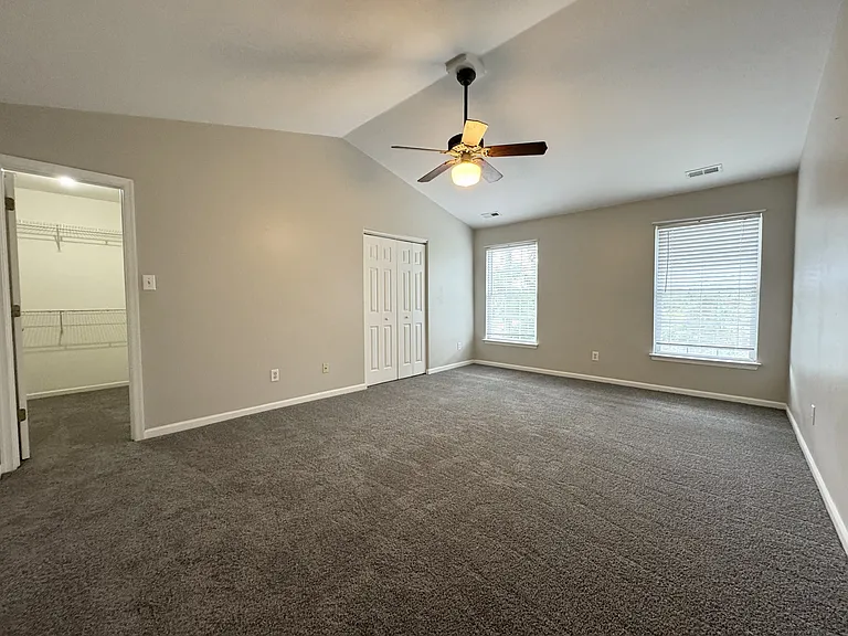 2309 Charing Cross Rd — Photo 22